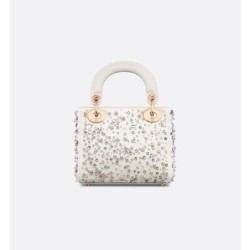 Sac Lady Dior Mini couleur latte