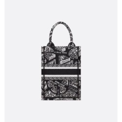 Sac vertical Dior Book Tote Mini noir et blanc